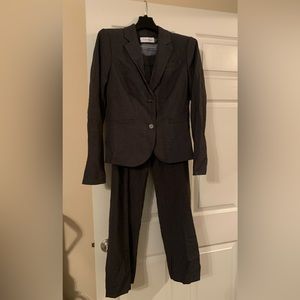 Calvin Klein women’s dark gray suit size 8 lined suit pants & lined suit jacket